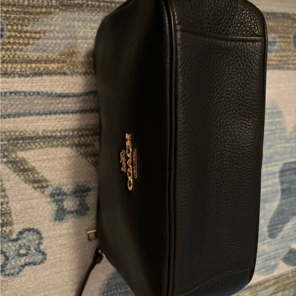 Coach Black Crossbody Bag camera bag with Gold Accents - Picture 4 of 9